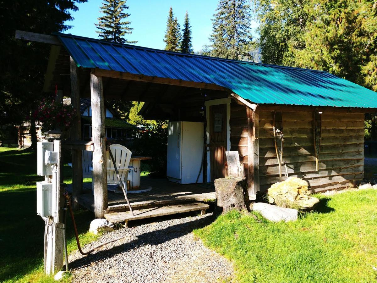 ホテル Bone Creek Wilderness Retreat ブルーリバー エクステリア 写真