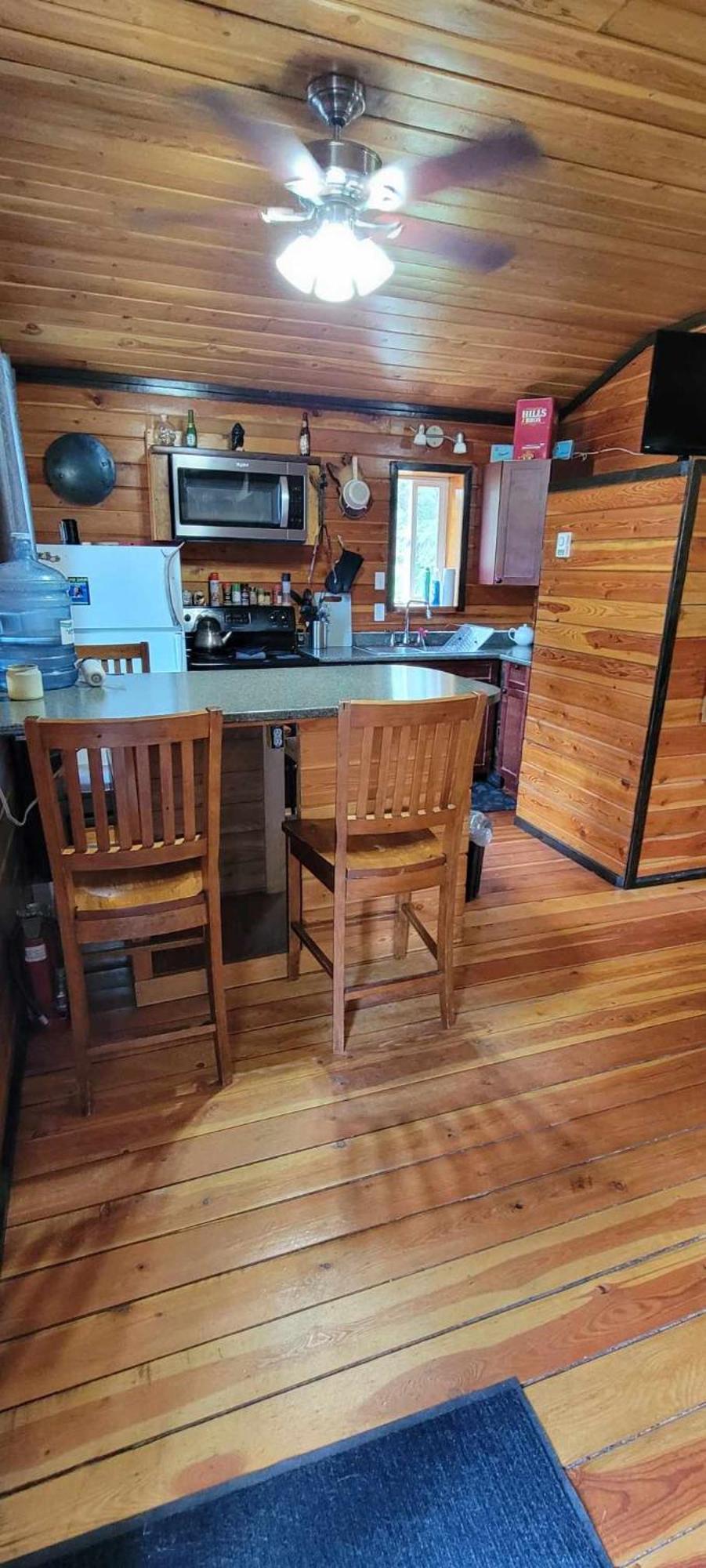 ホテル Bone Creek Wilderness Retreat ブルーリバー エクステリア 写真